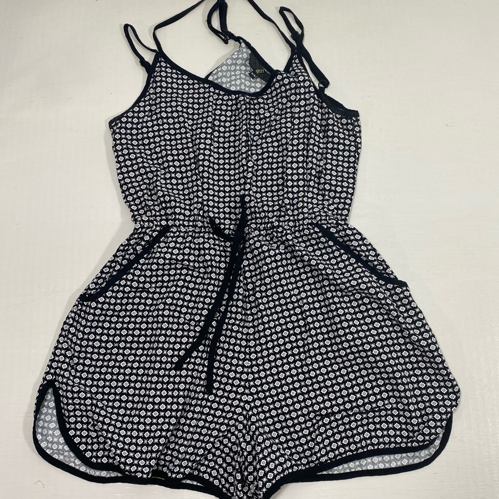 G:21 black & white romper​​​​​​​​​​​​​​